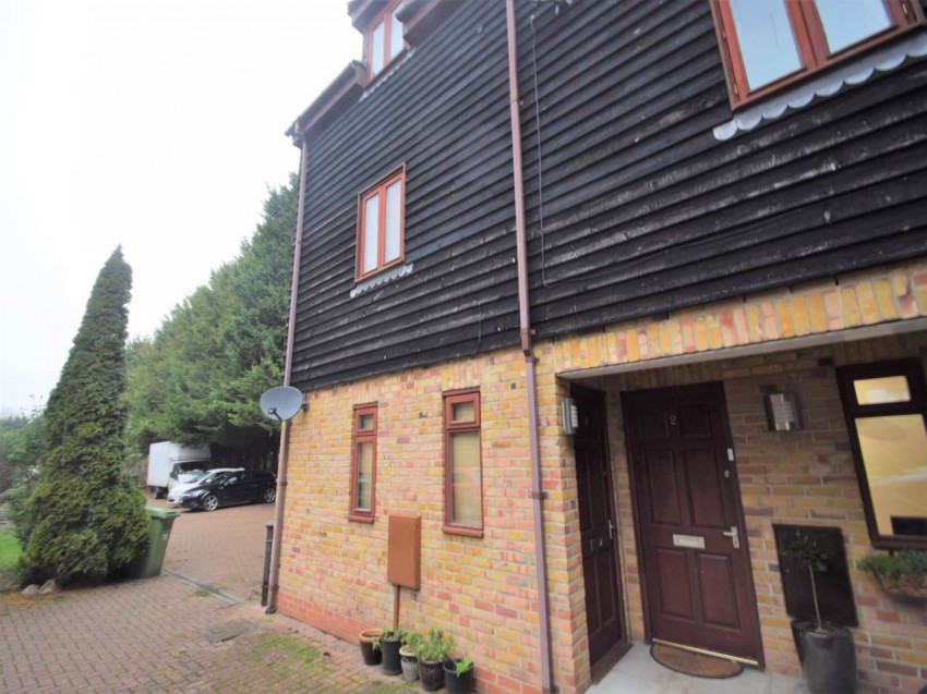 Images for Wickham Close, Newington, Kent