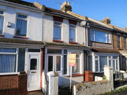 View Full Details for Milton Road, Gillingham, Kent ME7 5LP