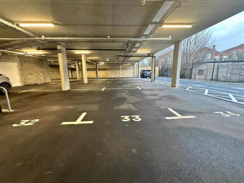 Images for Whitehall Road, Leeds, West Yorkshire