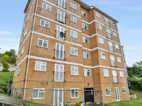 View Full Details for Samuels Tower, Chatham, Kent  ME5 7AT