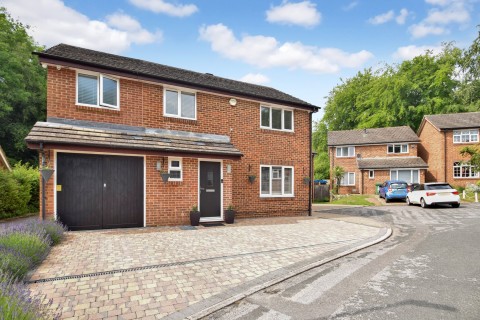 View Full Details for Beechmore Drive, Walderslade, Chatham, Kent ME5 9JL