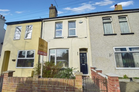 View Full Details for Wakeley Road, Rainham, Gillingham, Kent ME8 8HD
