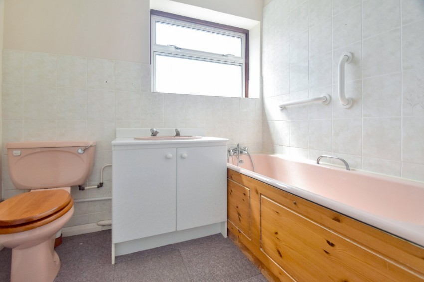 Images for Holmoaks, Rainham, Gillingham, Kent