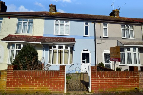 View Full Details for Brenchley Road, Twydall, Gillingham, Kent ME8 6HD