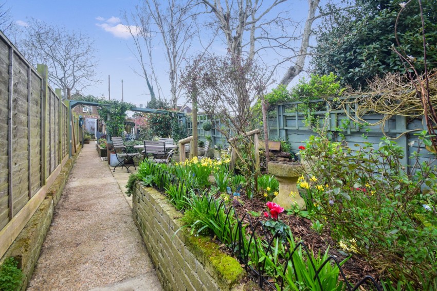 Images for Station Road, Rainham, Gillingham, Kent