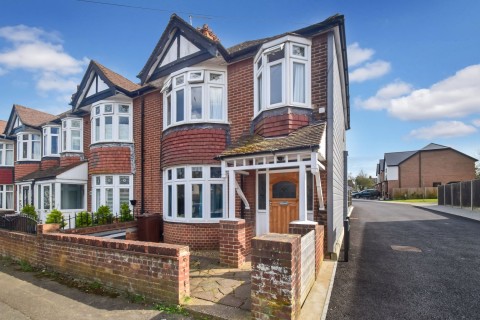View Full Details for Second Avenue, Gillingham, Kent ME7 2HT