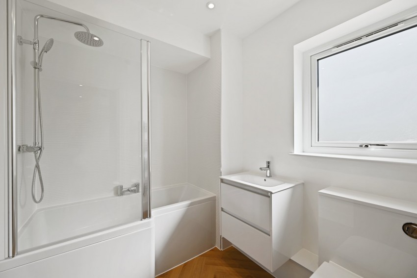 Images for Hurst Hill, Walderslade Woods, Chatham, Kent