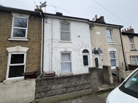 View Full Details for Victoria Street, Gillingham, Kent ME7 1EJ