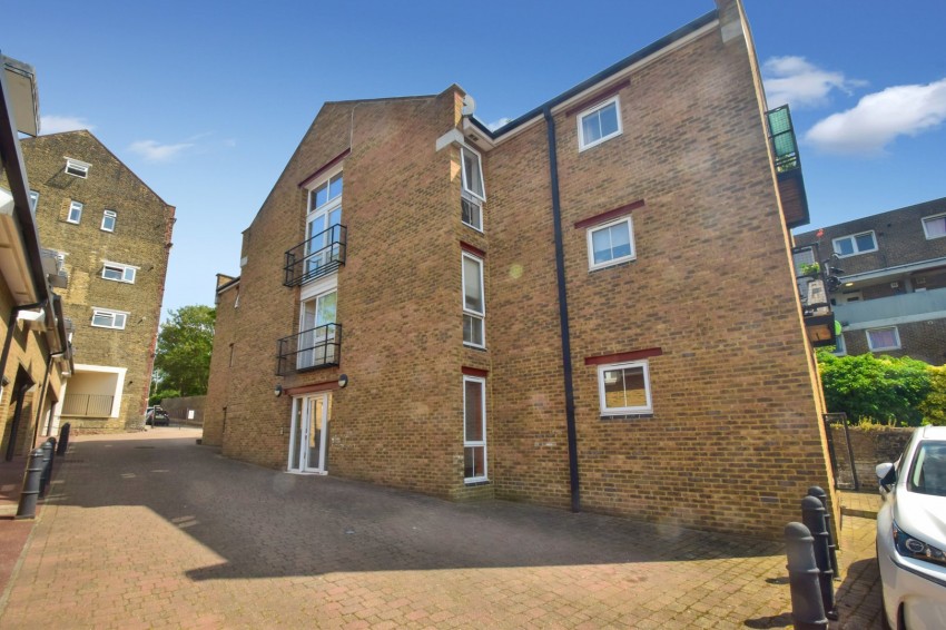 Images for Estuary Reach, Brompton, Gillingham, Kent