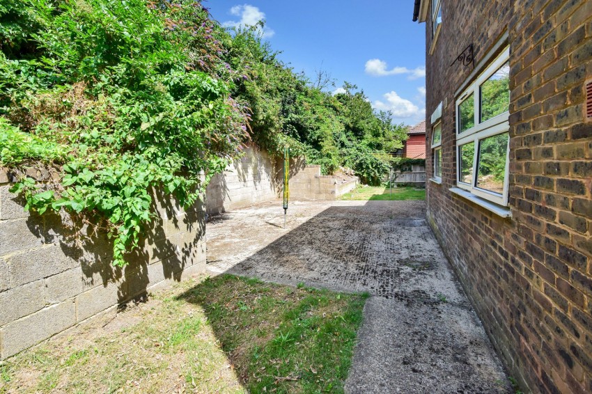 Images for Glenwood Close, Chatham, Kent