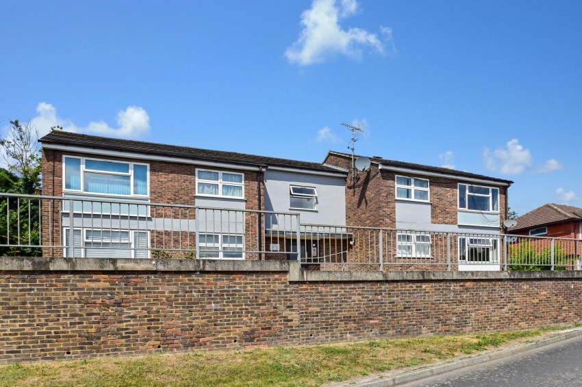Images for Glenwood Close, Chatham, Kent