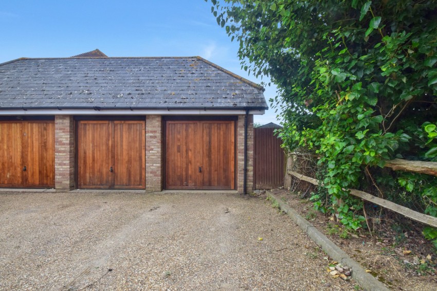 Images for Russett Farm, Rainham, Gillingham, Kent