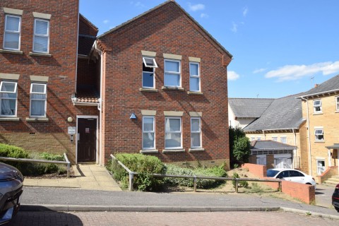 View Full Details for Diana Road, Chatham, Kent ME4 5PW
