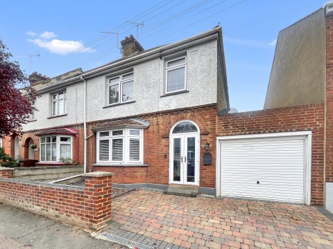 View Full Details for Second Avenue, Gillingham, Kent ME7 2HY