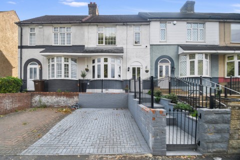 View Full Details for Eastcourt Lane, Twydall, Gillingham, Kent ME8 6HG