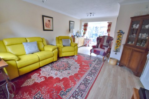 View Full Details for Hathaway Court, Esplanade, Rochester, Kent ME1 1QY