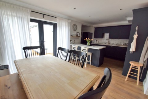 View Full Details for Elm Avenue, Chatham, Kent ME4 6ER