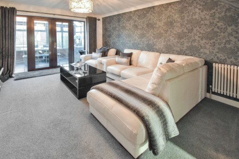 View Full Details for Raleigh Close, Princes Park, Chatham, Kent ME5 7SB