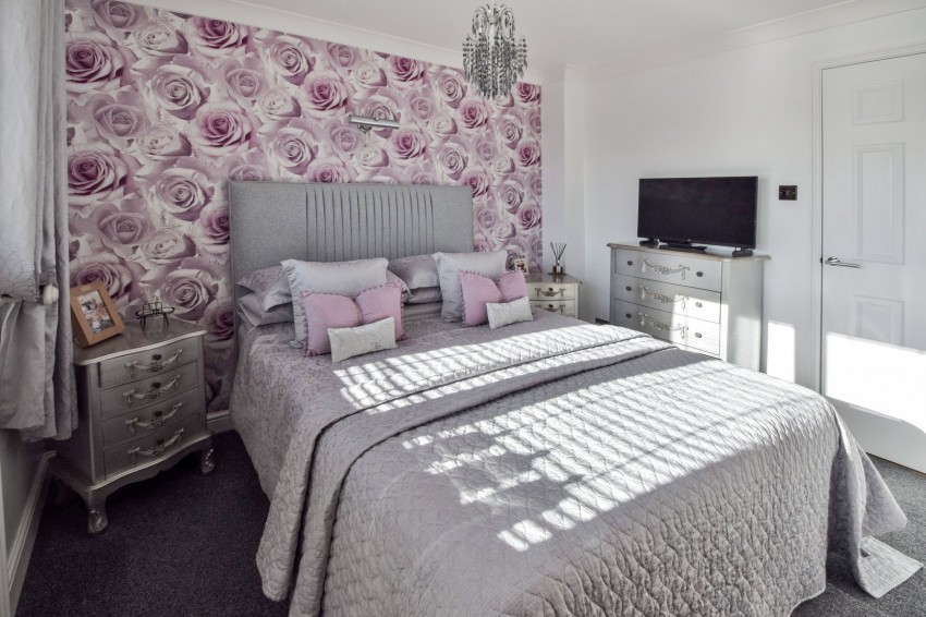 Images for Raleigh Close, Princes Park, Chatham, Kent