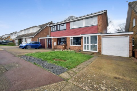 View Full Details for Winchester Avenue, Walderslade, Chatham, Kent ME5 9AR