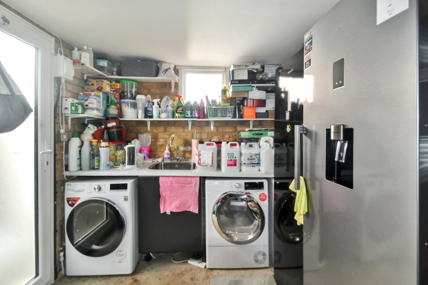 Images for Holmoaks, Rainham, Gillingham, Kent