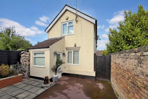 View Full Details for Nelson Road, Gillingham, Kent ME7 4LJ