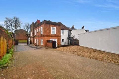 View Full Details for High Street, Rainham, Gillingham, Kent ME8 8AT