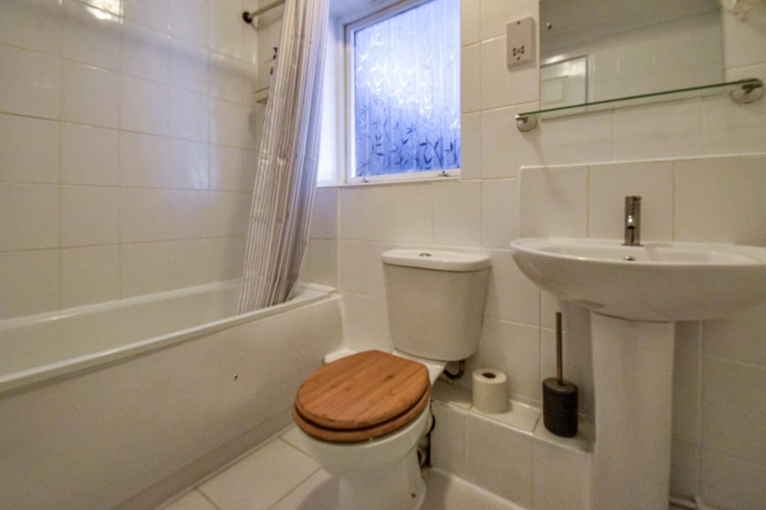 Images for 313 Beacon Road, Chatham, Kent