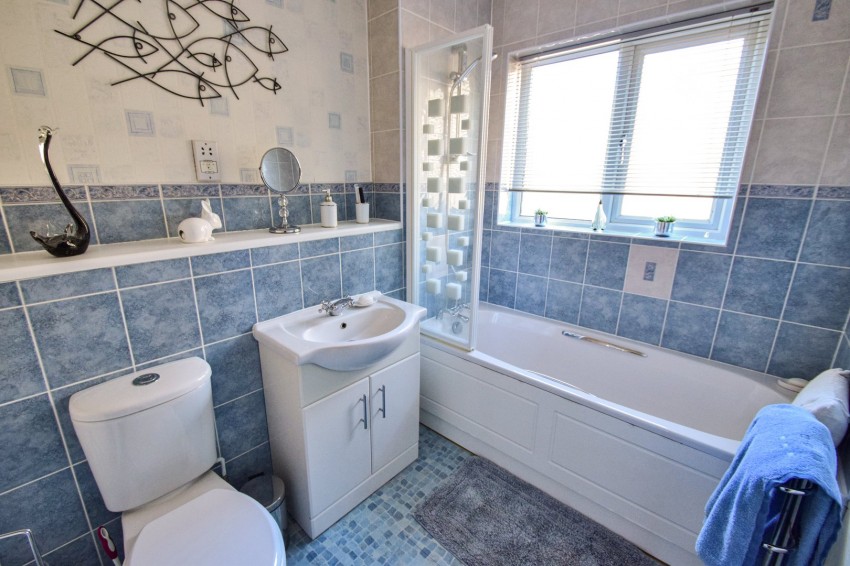 Images for Blue Bell Hill, Chatham, Kent