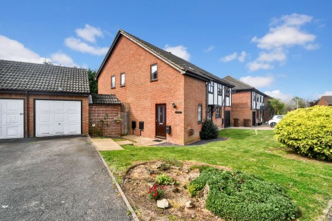 View Full Details for Lamplighters Close, Hempstead, Gillingham, Kent ME7 3NZ