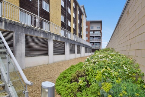 View Full Details for Kingfisher Meadow, Maidstone, Kent ME16 8RD