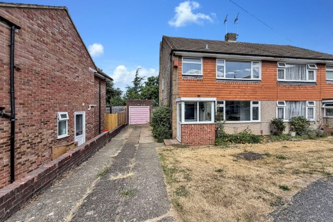View Full Details for Penshurst Close, Rainham, Gillingham, Kent ME8 7DT