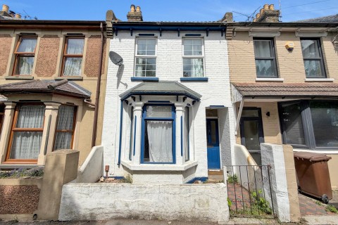View Full Details for York Avenue, Gillingham, Kent ME7 5JG