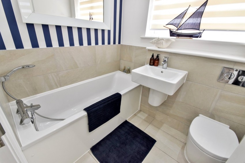 Images for Blue Bell Hill, Chatham, Kent